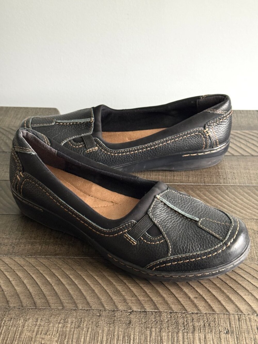 Clark's Black Soft Cushion Leather Slip On Women's Shoes Size 10